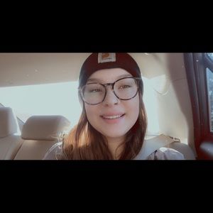 Meet your Posher, Zoe